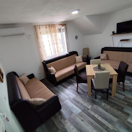 Apollon Home Apartments 바르 외부 사진