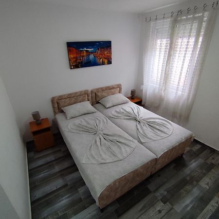 Apollon Home Apartments 바르 외부 사진